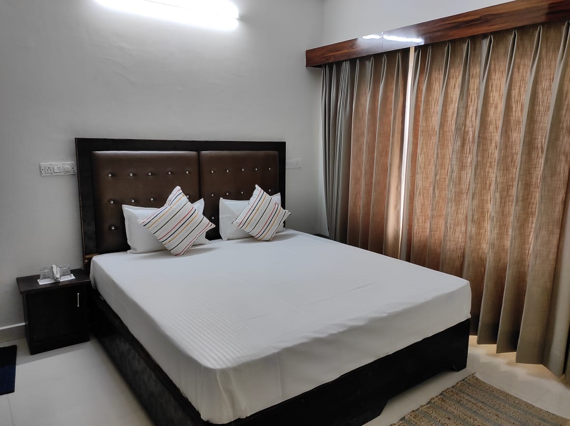 Valley view premium suite